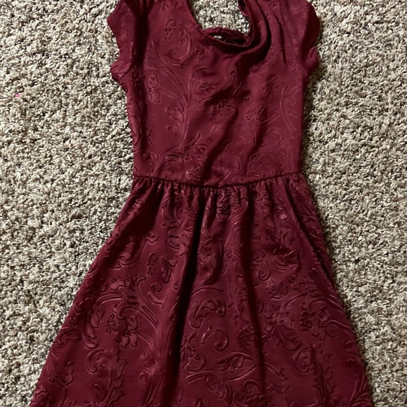 Dress - Picture 2 of 2